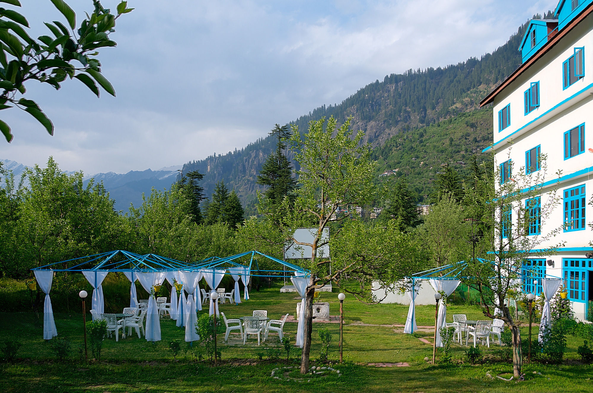 Treebo Trend Celebriti Manali Hotel Vashist Екстериор снимка